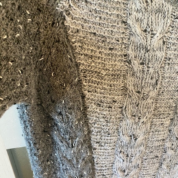 Le Chateau long sweater. - Picture 3 of 6